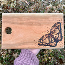 Load image into Gallery viewer, Butterfly Cutting/Serving Board