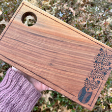 Load image into Gallery viewer, Folky Flower Vase Cutting/Serving Board