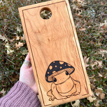 Load image into Gallery viewer, Froggy Cutting/Serving Board