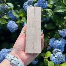 Load image into Gallery viewer, 5" Clear Poplar Triangle Shelf Sitters