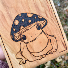 Load image into Gallery viewer, Froggy Cutting/Serving Board
