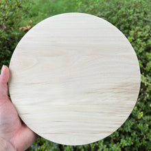 Load image into Gallery viewer, 8.75&quot; Circle Sycamore Panels
