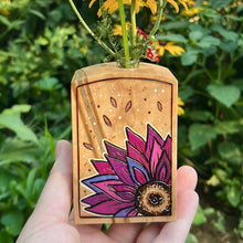 Load image into Gallery viewer, Small Woodburned Bud Vases
