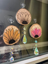 Load image into Gallery viewer, Sunflower Suncatcher // A Make-and-Take Woodburning Workshop
